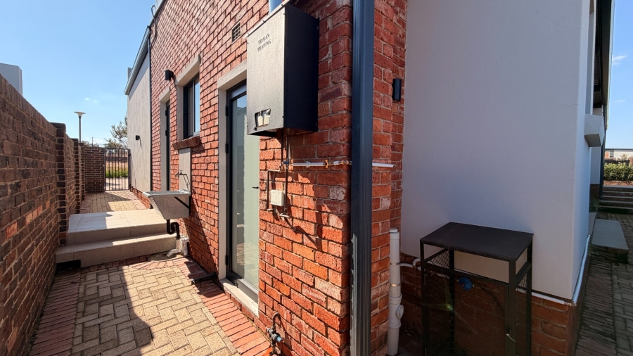 3 Bedroom Property for Sale in Helderzicht Eco Estate North West